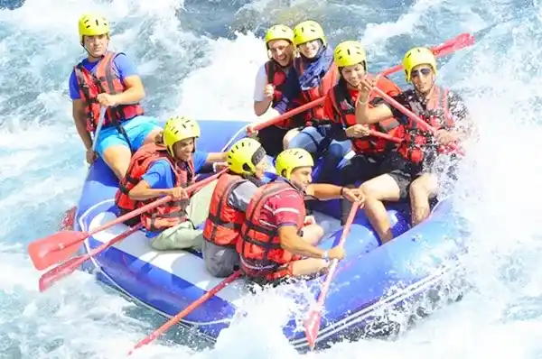 Side Çıkışlı Rafting Turu