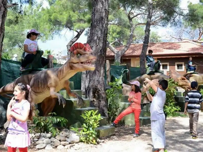 Kemer Çıkışlı Dino Park Turu – Tarih Öncesine Yolculuk! - Fotoğraf 2