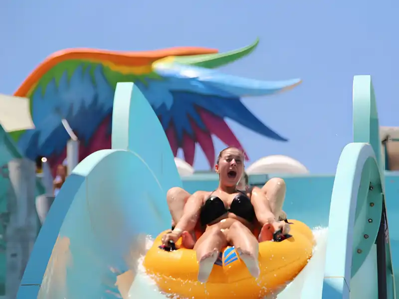 Kemer Çıkışlı Dolusu Aquapark – Su Kaydıraklarında Sınırsız Eğlence! - Fotoğraf 2
