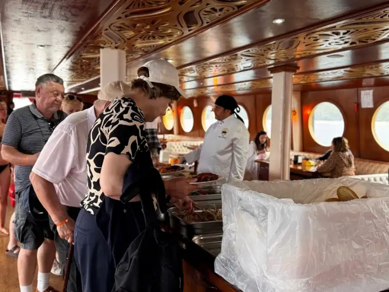 Gonster Pirates Sunset Boat Tour - Photos 11